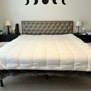 Queen size Ugg down comforter